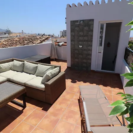 Nueva 21 Menyber 아파트 네르하